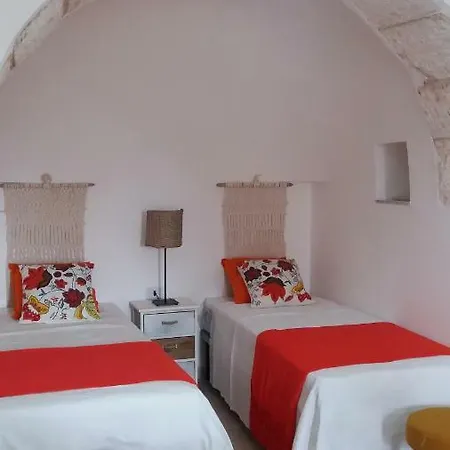 Holiday home Trullo Meringa *